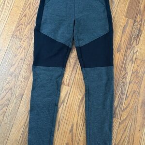 Lime & Vine Gray and Black Leggings